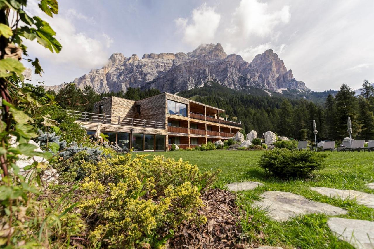 Hotel Gran Paradiso San Cassiano  Εξωτερικό φωτογραφία