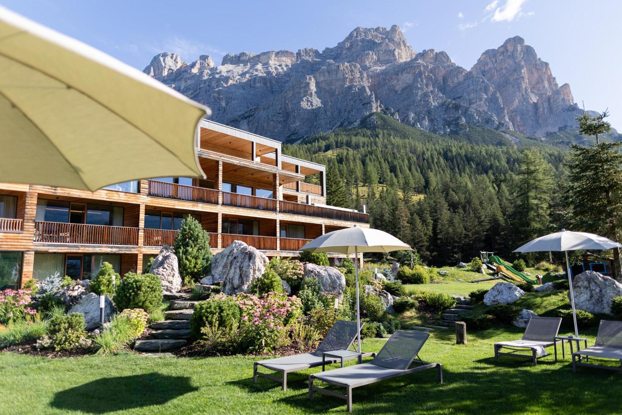 Hotel Gran Paradiso San Cassiano  Εξωτερικό φωτογραφία