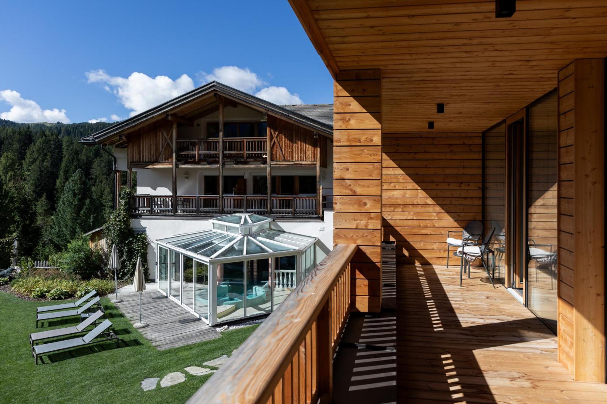 Hotel Gran Paradiso San Cassiano  Εξωτερικό φωτογραφία