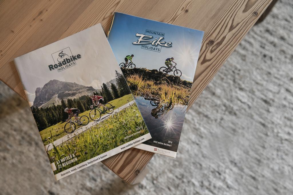 Hotel Gran Paradiso San Cassiano  Εξωτερικό φωτογραφία